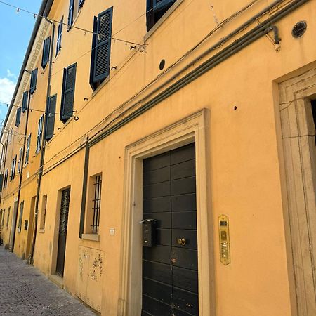 Апартаменты Matteotti28 Пезаро Экстерьер фото